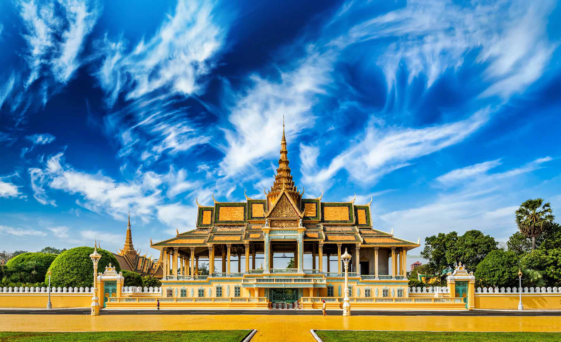 /fm/Files//Pictures/Ido Uploads(1)/Asia/cambodia/Phnom Penh/Phnom Penh - King Palace Sky  - NS - SS.jpg